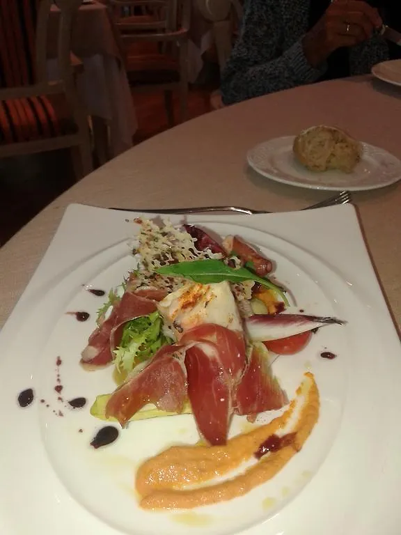 Cortijo Puerto El Peral 호텔 Almogía