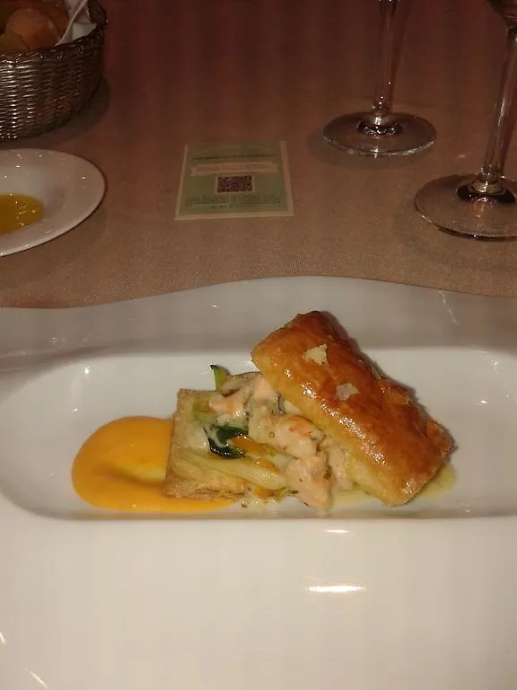 Cortijo Puerto El Peral 호텔 Almogía 4*,  스페인